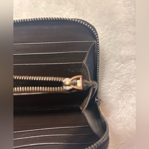 Authentic Bottega Vaneta Nappa Intrecciato Zip Around Wallet - Picture 12 of 13